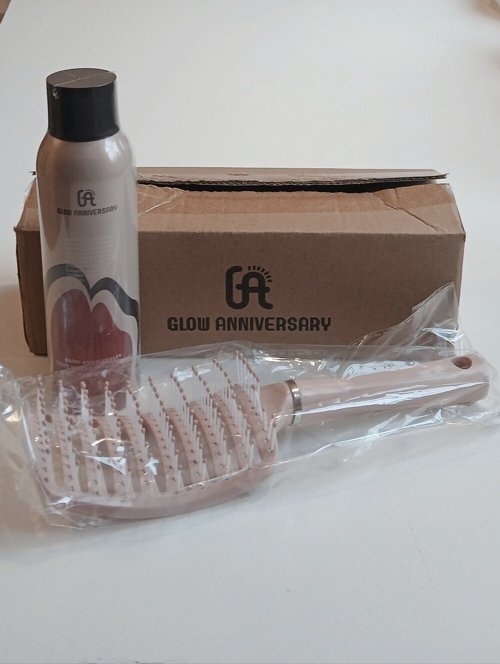 Glow Anniversary Light Shaggy Hairspray & Brush Set NIB